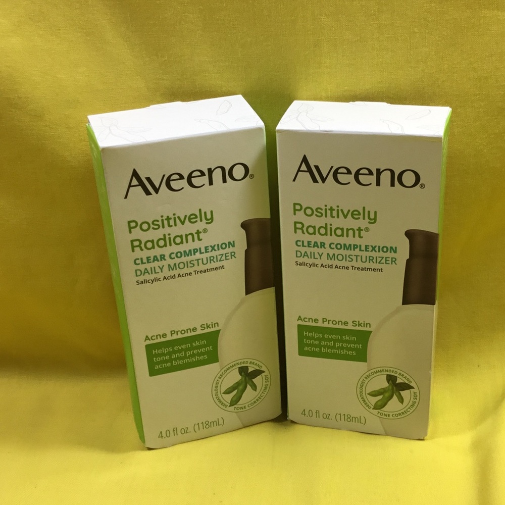 Aveeno Clear Complexion Acne-Fighting Moisturizer with Soy, 4 OZ 2 PAC